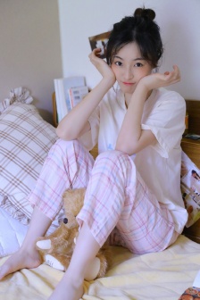 伸进去吃胸膜下面的视频第15集